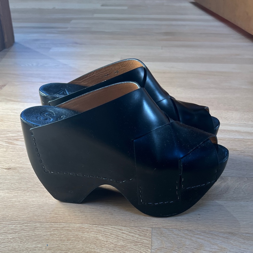 Acne Studios Platform Leather Mule Clogs
